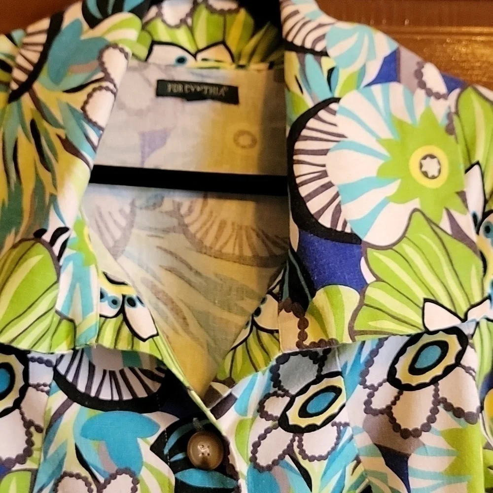 For Cynthia-Linen/Viscose large collared 3/4 sleeved print jkt. Medium.